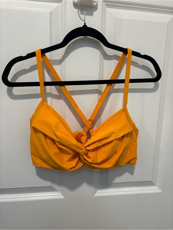 Athleta Other - Athleta 38B/C Swim Top